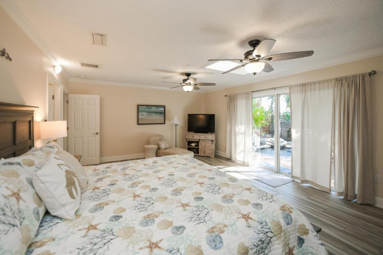Island Time - Home Wenclosed Lagoon Style Pool Spa Walk To Beach Bikes Holmes Beach Exterior foto