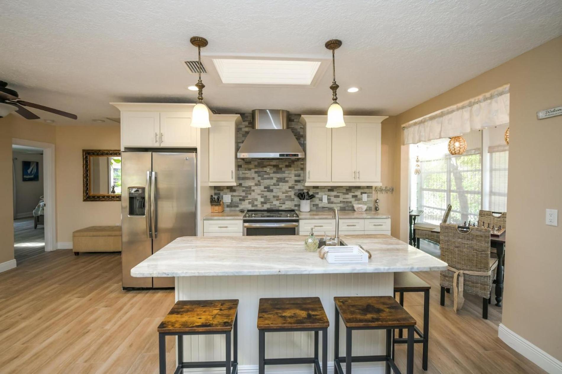 Island Time - Home Wenclosed Lagoon Style Pool Spa Walk To Beach Bikes Holmes Beach Exterior foto