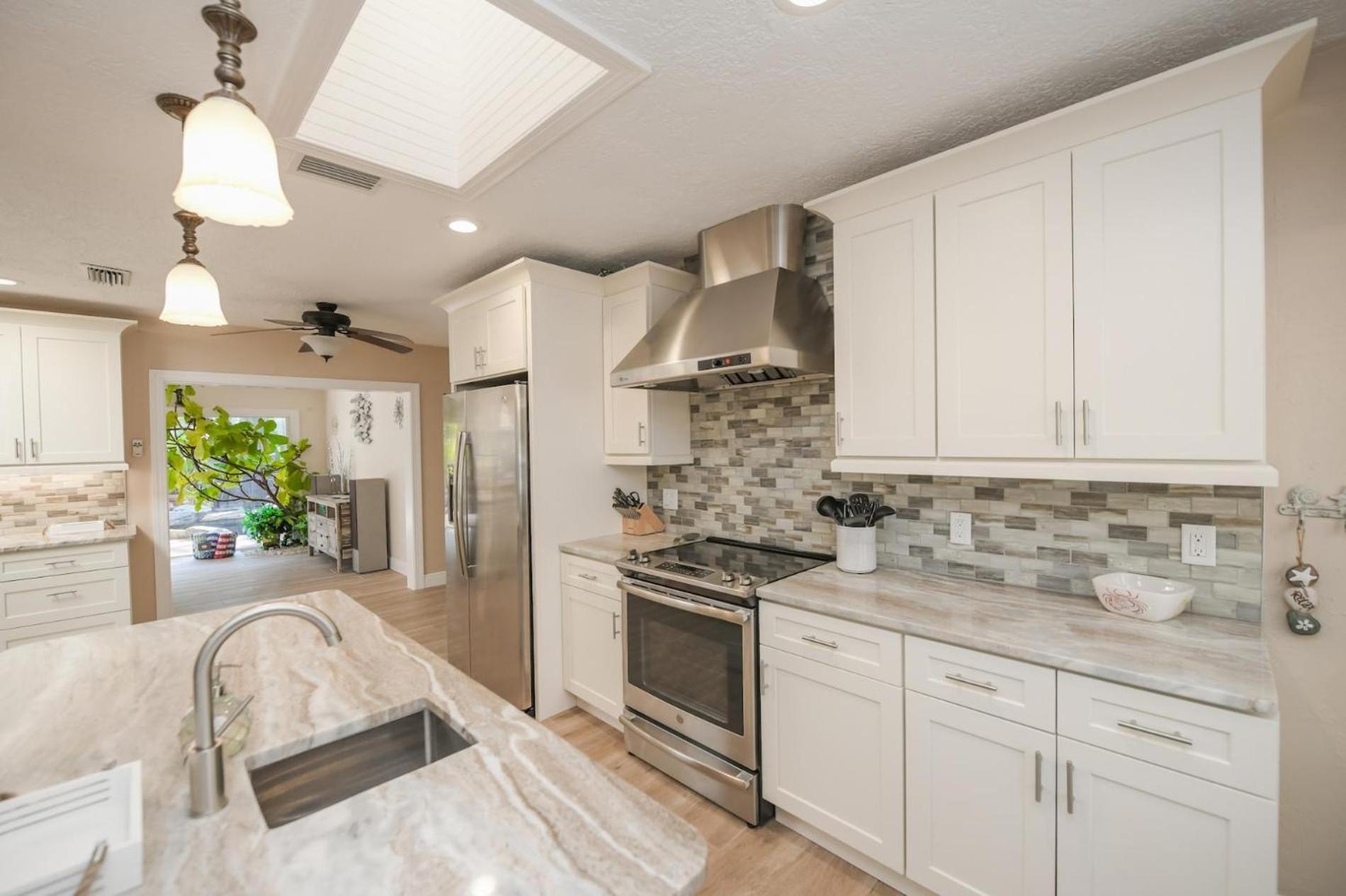 Island Time - Home Wenclosed Lagoon Style Pool Spa Walk To Beach Bikes Holmes Beach Exterior foto